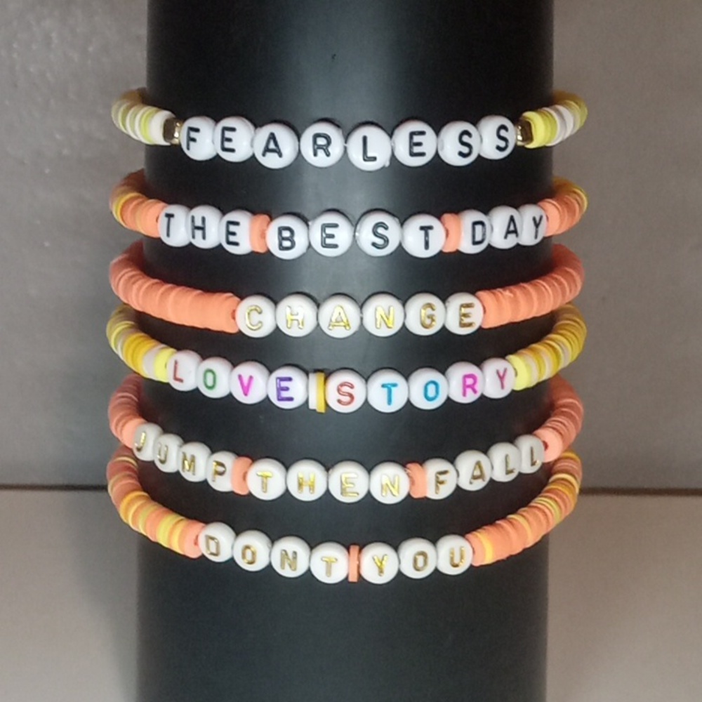 6 preppy taylor swift fearless bracelets! ❤️
